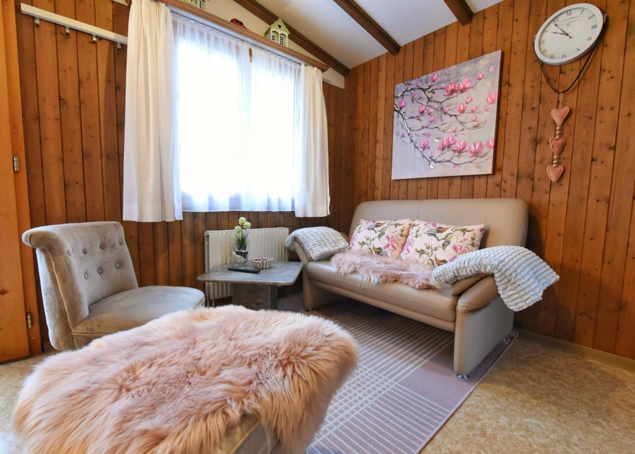 Spellbound A Romantic Hideaway For Adults Aged 18-35 Villa Лаутербрунен Екстериор снимка