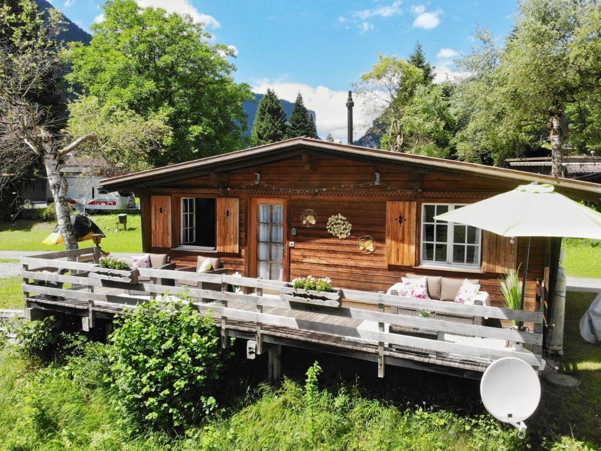 Spellbound A Romantic Hideaway For Adults Aged 18-35 Villa Лаутербрунен Екстериор снимка